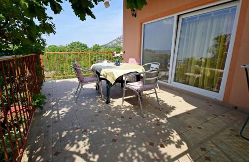Starigrad Apartment | Apartments Pinka