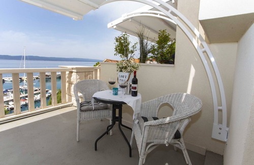 Brela Apartment | Apartments & Room Vesna - Studio Apartment with Terrace and Sea View