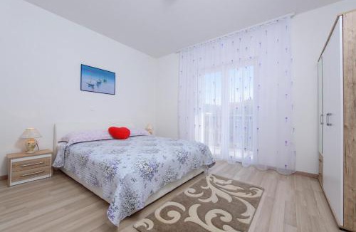 Kastel Stafilic Apartment | Apartments & Rooms Seaside