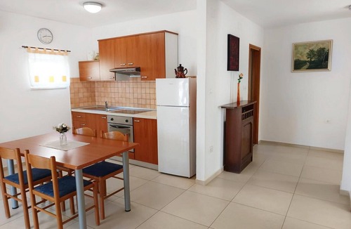 Medulin Apartment | Apartments Snježana, (15026), Medulin, hr