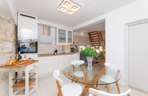 Sutivan Apartment | Apartments Tino- Two Bedroom Apartment with Terrace and Sea View