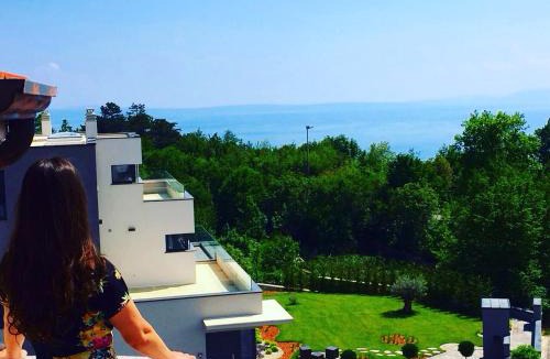 Kastav Apartment | APARTMENTS VILLA BARE - Sea View & Private Parking
