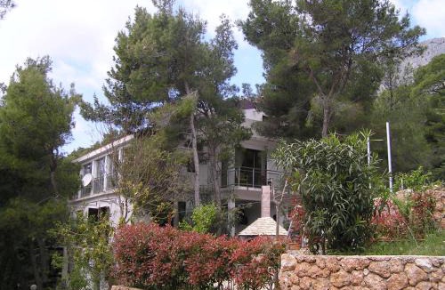 Sveta Nedjelja Apartment | Apartments Villa Ypsilon