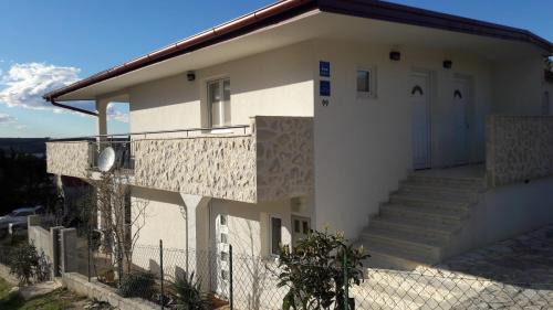 Gornji Karin Apartment | Apartments with parking space Gornji Karin, Novigrad - 16610