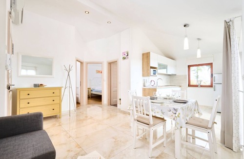 Basanija Apartment | App für bis zu 6 Personen. by Interhome