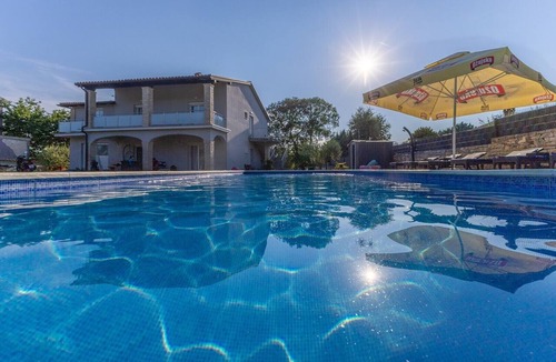 Vrvari Apartment | App Jadran Porec with Private Pool