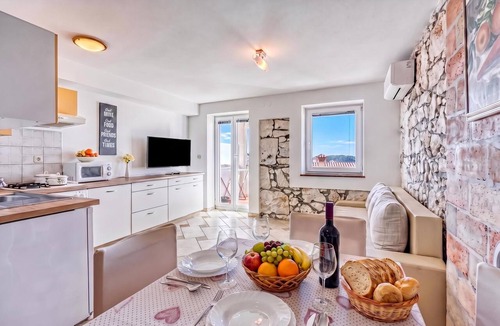 Vinkuran Apartment | Apt Jakara 2 - Sea View Balcony, Vinkuran, Croatia