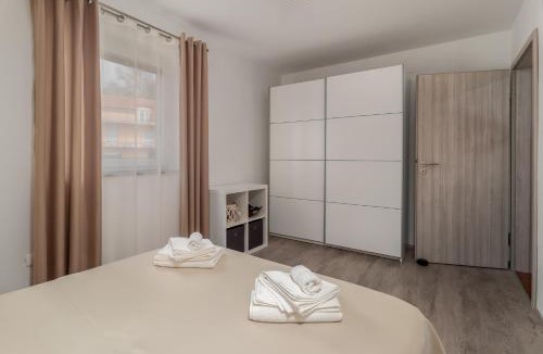Sarsoni Apartment | Aura Apartment