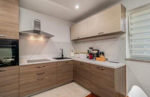 Sarsoni Apartment | Aura Apartment