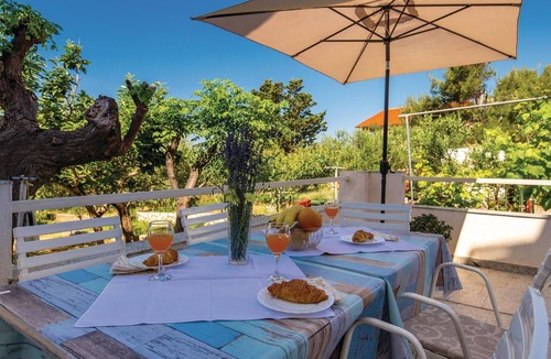 Barbat na Rabu Apartment | Awesome apartment in Barbat with WiFi