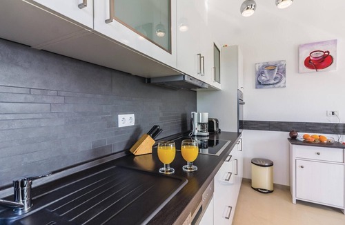 Peroj Apartment | Awesome apartment in Fazana with WiFi