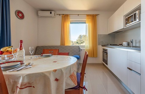 Pakostane Apartment | Awesome apartment in Pakostane with WiFi