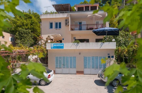 Podstrana Apartment | Awesome apartment in Podstrana with WiFi