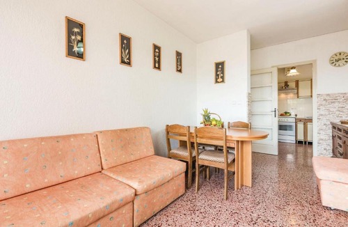 Ika Apartment | Awesome Apartment In Lovran With Wifi