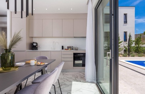 Zidarici Apartment | Awesome apartment in Malinska