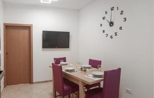 Cove Osibova (Milna) Apartment | Awesome Apartment In Milna With Wifi