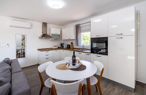 Gornji Karin Apartment | Awesome apartment in Obrovac