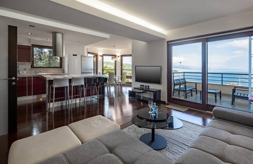 Volosko Apartment | Awesome apartment in Opatija with house sea view