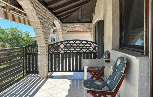 Pomer Apartment | Awesome Apartment In Pomer