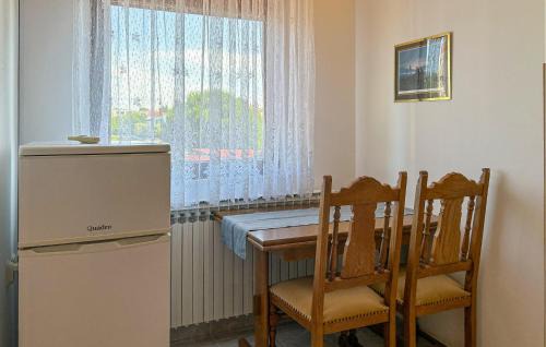 Pomer Apartment | Awesome Apartment In Pomer