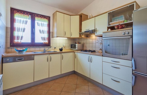 Liznjan Apartment | Awesome apartment in Pula