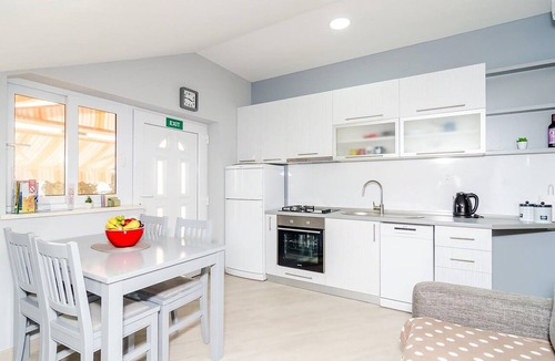 Banici Apartment | Awesome apartment in Slano with house sea view