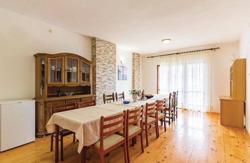 Stinjan Apartment | Awesome apartment in Stinjan