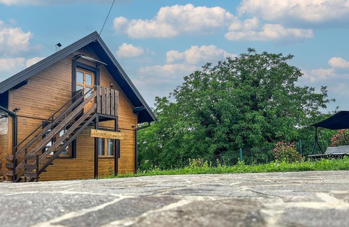 Sveti Ivan Zelina House | Awesome home in Sveti Ivan Zelina with sauna