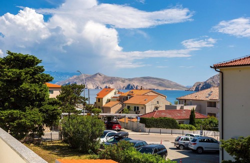 Baska House | Awesome home in Baska