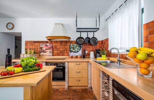 Bicici House | Awesome home in Bicici with sauna