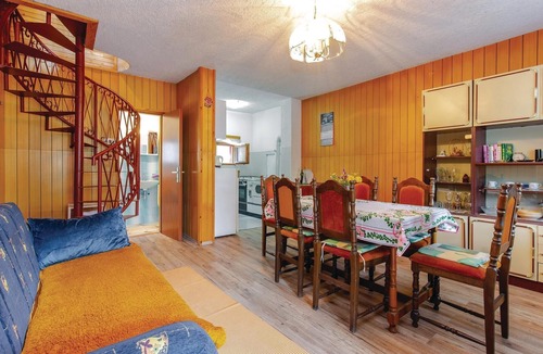 Breze House | Awesome home in Breze with WiFi