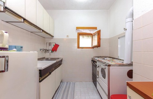 Breze House | Awesome home in Breze with WiFi