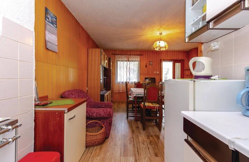 Breze House | Awesome home in Breze with WiFi