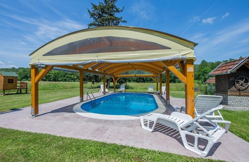 Cacinci House | Awesome home in Cacinci