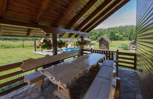 Cacinci House | Awesome home in Cacinci