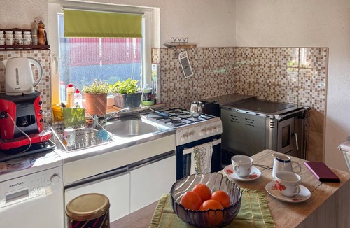 Crni Lug House | Awesome home in Crni Lug with WiFi