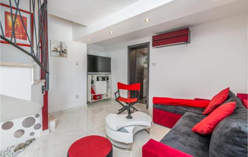 Klimno House | Awesome Home In Dobrinj