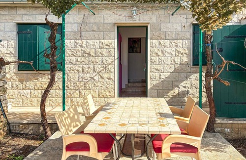 Donji Humac House | Awesome home in Donji Humac