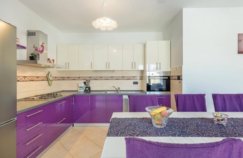 Fazana House | Awesome home in Fazana