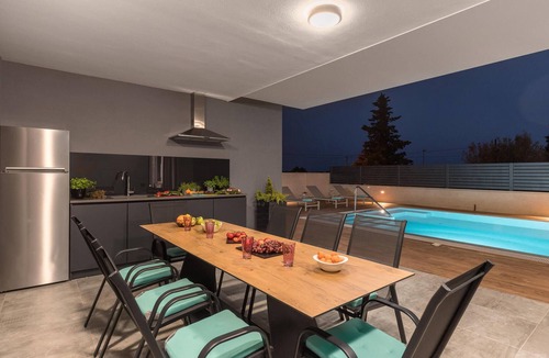 Fazana House | Awesome home in Fazana