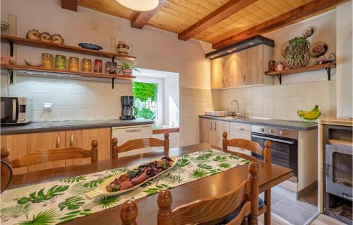 Benkovac Fuzinski House | Awesome Home In Fuzine With Wifi