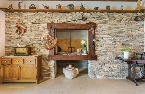 Tucepi House | Awesome home in Gornje Tucepi