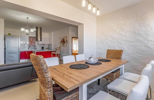 Galizana House | Awesome home in Galizana