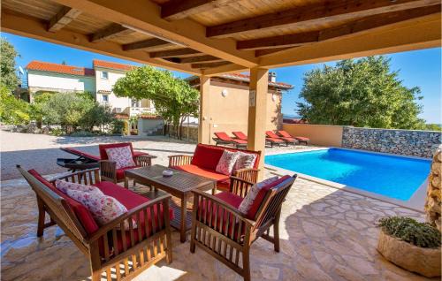 Garica House | Awesome Home In Garica