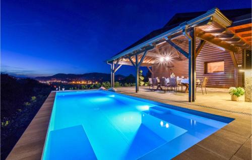 Lepajci House | Awesome Home In Gornja Pacetina With Sauna
