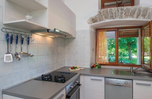 Gondolici House | Awesome home in Gondolici