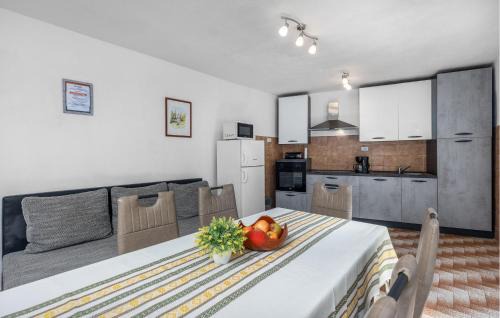 Grizane House | Awesome Home In Grizane