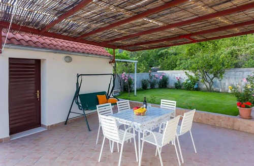 Dubravka House | Awesome home in Gruda