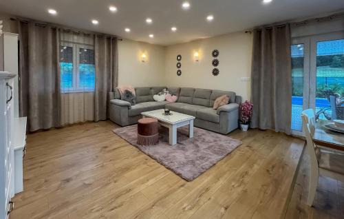 Krapinske Toplice House | Awesome Home In Krapinske Toplice