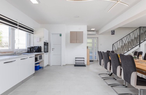 Jursici House | Awesome home in Jursici